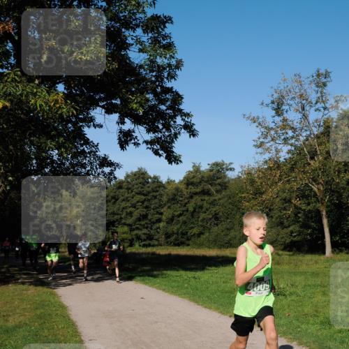 28.09.2025 - 33. Volkslauf durch das schöne Alstertal Fabian Wolf http://msf.ph/oto/8975972 28.09.2025 10:38:40 Laufen 4009 meine-sportfotos.de