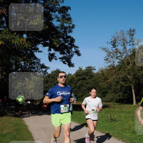 28.09.2025 - 33. Volkslauf durch das schöne Alstertal Fabian Wolf http://msf.ph/oto/8975994 28.09.2025 10:38:43 Laufen 4163 meine-sportfotos.de