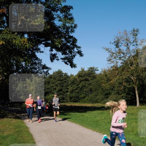 28.09.2025 - 33. Volkslauf durch das schöne Alstertal Fabian Wolf http://msf.ph/oto/8976055 28.09.2025 10:38:55 Laufen 413 meine-sportfotos.de
