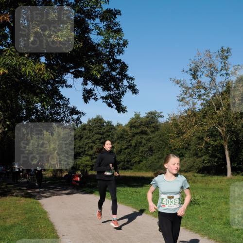 28.09.2025 - 33. Volkslauf durch das schöne Alstertal Fabian Wolf http://msf.ph/oto/8976114 28.09.2025 10:39:04 Laufen 4039 meine-sportfotos.de