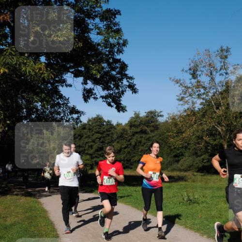 28.09.2025 - 33. Volkslauf durch das schöne Alstertal Fabian Wolf http://msf.ph/oto/8976142 28.09.2025 10:39:11 Laufen 4185, 49 meine-sportfotos.de