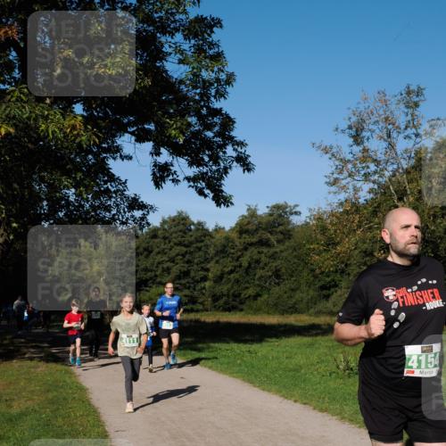 28.09.2025 - 33. Volkslauf durch das schöne Alstertal Fabian Wolf http://msf.ph/oto/8976161 28.09.2025 10:39:14 Laufen 4113, 2016, 4154 meine-sportfotos.de