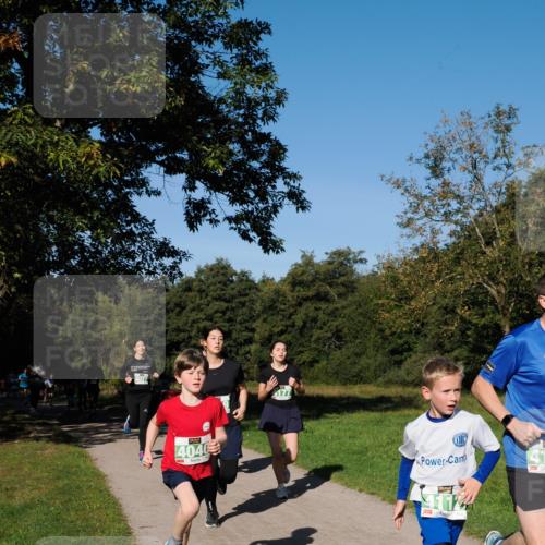 28.09.2025 - 33. Volkslauf durch das schöne Alstertal Fabian Wolf http://msf.ph/oto/8976191 28.09.2025 10:39:17 Laufen 4040, 41 meine-sportfotos.de