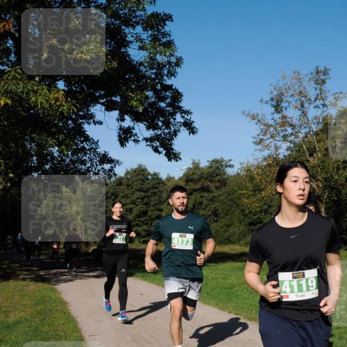 28.09.2025 - 33. Volkslauf durch das schöne Alstertal Fabian Wolf http://msf.ph/oto/8976205 28.09.2025 10:39:18 Laufen 4077, 4173, 4119 meine-sportfotos.de