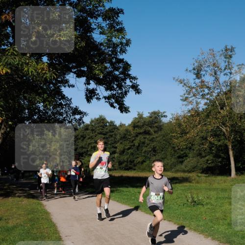 28.09.2025 - 33. Volkslauf durch das schöne Alstertal Fabian Wolf http://msf.ph/oto/8976296 28.09.2025 10:39:32 Laufen 4047 meine-sportfotos.de