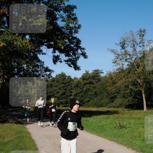 28.09.2025 - 33. Volkslauf durch das schöne Alstertal Fabian Wolf http://msf.ph/oto/8976325 28.09.2025 10:39:40 Laufen 4023 meine-sportfotos.de