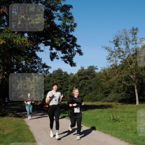 28.09.2025 - 33. Volkslauf durch das schöne Alstertal Fabian Wolf http://msf.ph/oto/8976334 28.09.2025 10:39:42 Laufen 4093, 4094 meine-sportfotos.de