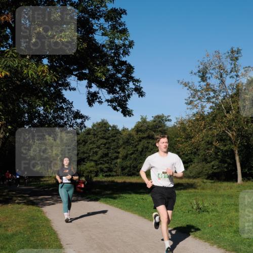 28.09.2025 - 33. Volkslauf durch das schöne Alstertal Fabian Wolf http://msf.ph/oto/8976356 28.09.2025 10:39:44 Laufen 4910 meine-sportfotos.de