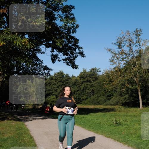 28.09.2025 - 33. Volkslauf durch das schöne Alstertal Fabian Wolf http://msf.ph/oto/8976373 28.09.2025 10:39:47 Laufen 101 meine-sportfotos.de