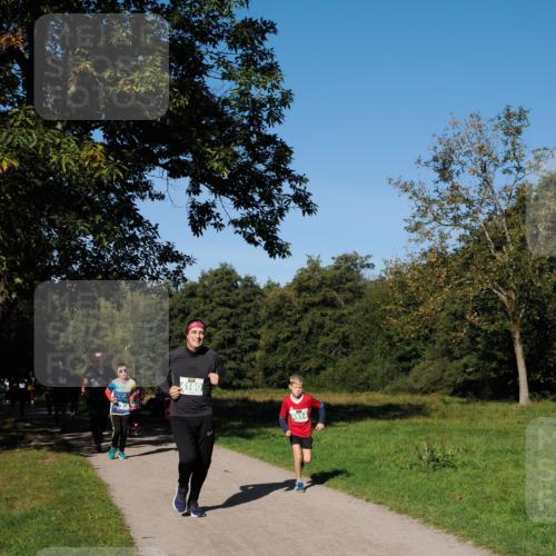 28.09.2025 - 33. Volkslauf durch das schöne Alstertal Fabian Wolf http://msf.ph/oto/8976447 28.09.2025 10:40:00 Laufen 4160, 4914 meine-sportfotos.de