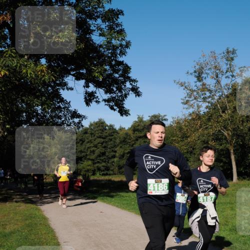 28.09.2025 - 33. Volkslauf durch das schöne Alstertal Fabian Wolf http://msf.ph/oto/8976516 28.09.2025 10:40:10 Laufen 4186, 4084, 4187 meine-sportfotos.de