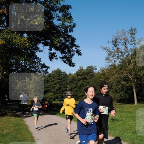 28.09.2025 - 33. Volkslauf durch das schöne Alstertal Fabian Wolf http://msf.ph/oto/8976596 28.09.2025 10:40:20 Laufen 407, 80 meine-sportfotos.de