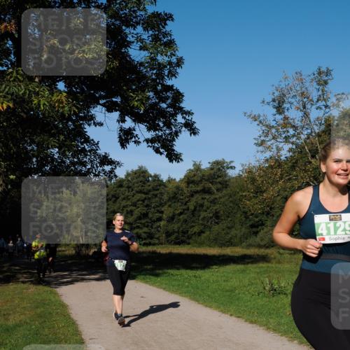 28.09.2025 - 33. Volkslauf durch das schöne Alstertal Fabian Wolf http://msf.ph/oto/8976646 28.09.2025 10:40:25 Laufen 4129 meine-sportfotos.de