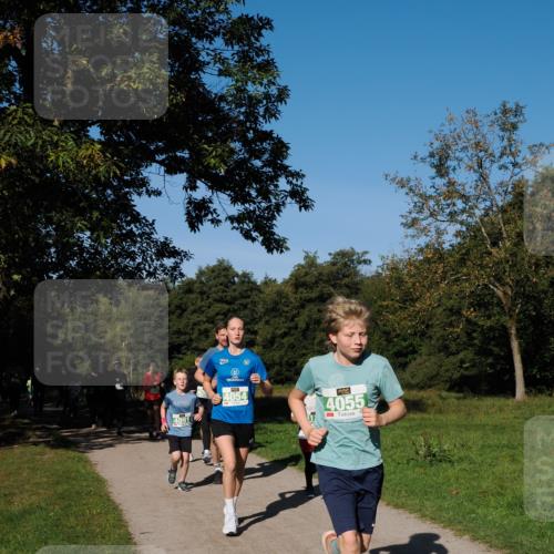 28.09.2025 - 33. Volkslauf durch das schöne Alstertal Fabian Wolf http://msf.ph/oto/8976725 28.09.2025 10:40:40 Laufen 4091, 4054, 4055 meine-sportfotos.de