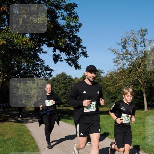 28.09.2025 - 33. Volkslauf durch das schöne Alstertal Fabian Wolf http://msf.ph/oto/8976838 28.09.2025 10:41:04 Laufen 4101, 041, 4043 meine-sportfotos.de