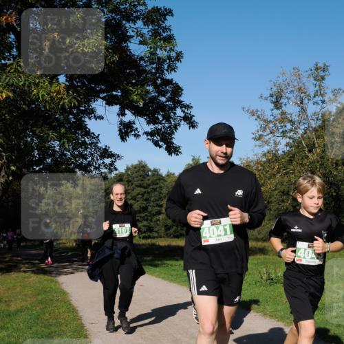 28.09.2025 - 33. Volkslauf durch das schöne Alstertal Fabian Wolf http://msf.ph/oto/8976840 28.09.2025 10:41:04 Laufen 4101, 4041, 4045, 1 meine-sportfotos.de