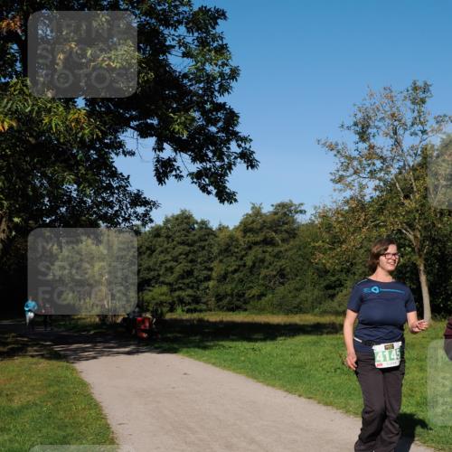 28.09.2025 - 33. Volkslauf durch das schöne Alstertal Fabian Wolf http://msf.ph/oto/8977197 28.09.2025 10:43:02 Laufen 4145 meine-sportfotos.de