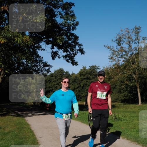 28.09.2025 - 33. Volkslauf durch das schöne Alstertal Fabian Wolf http://msf.ph/oto/8977215 28.09.2025 10:43:21 Laufen 10, 4172, 4143 meine-sportfotos.de