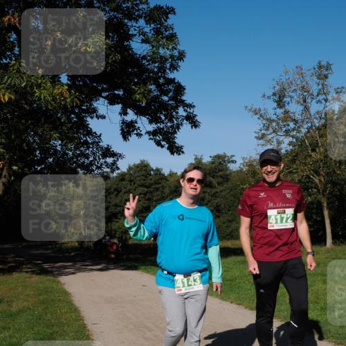 28.09.2025 - 33. Volkslauf durch das schöne Alstertal Fabian Wolf http://msf.ph/oto/8977219 28.09.2025 10:43:22 Laufen 4143, 10, 4172 meine-sportfotos.de