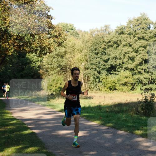 28.09.2025 - 33. Volkslauf durch das schöne Alstertal Fabian Wolf http://msf.ph/oto/8978065 28.09.2025 10:03:04 Laufen 02 meine-sportfotos.de