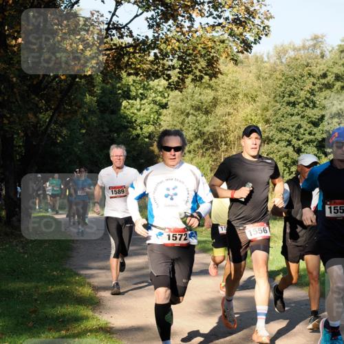 28.09.2025 - 33. Volkslauf durch das schöne Alstertal Fabian Wolf http://msf.ph/oto/8978089 28.09.2025 10:04:03 Laufen 1017, 1589, 1572, 15, 1556, 1555 meine-sportfotos.de