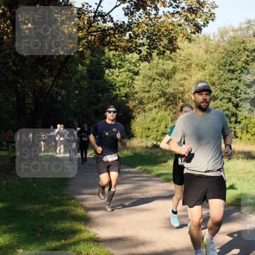 28.09.2025 - 33. Volkslauf durch das schöne Alstertal Fabian Wolf http://msf.ph/oto/8978137 28.09.2025 10:04:23 Laufen 1651, 1630 meine-sportfotos.de