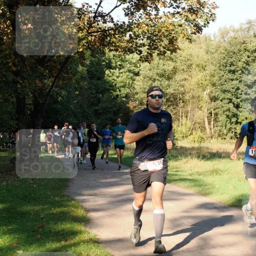 28.09.2025 - 33. Volkslauf durch das schöne Alstertal Fabian Wolf http://msf.ph/oto/8978141 28.09.2025 10:04:24 Laufen 1651, 1547, 1630, 15 meine-sportfotos.de