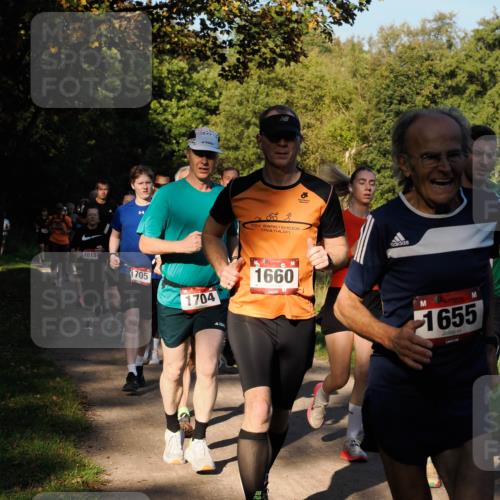 28.09.2025 - 33. Volkslauf durch das schöne Alstertal Fabian Wolf http://msf.ph/oto/8978196 28.09.2025 10:04:55 Laufen 1015, 1705, 1704, 1660, 1655 meine-sportfotos.de