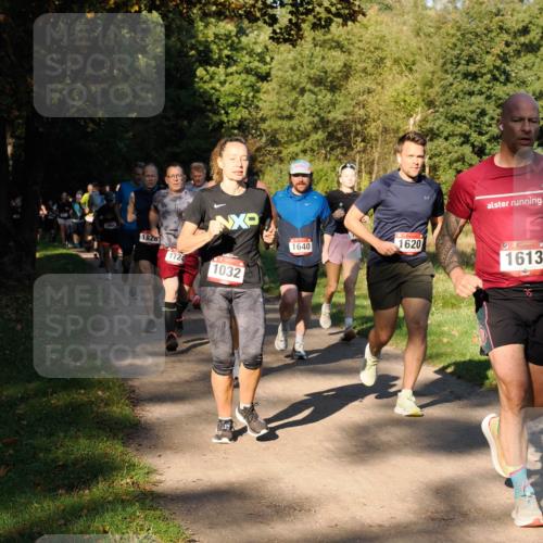28.09.2025 - 33. Volkslauf durch das schöne Alstertal Fabian Wolf http://msf.ph/oto/8978251 28.09.2025 10:05:16 Laufen 1820, 1724, 1032, 1640, 1620, 1613 meine-sportfotos.de