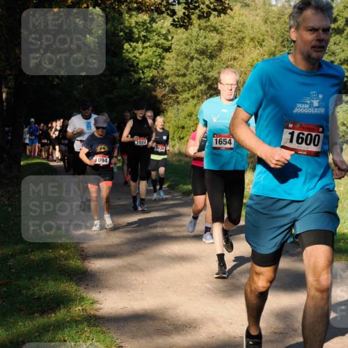 28.09.2025 - 33. Volkslauf durch das schöne Alstertal Fabian Wolf http://msf.ph/oto/8978270 28.09.2025 10:05:22 Laufen 1070, 094, 1022, 1128, 1654, 1600 meine-sportfotos.de