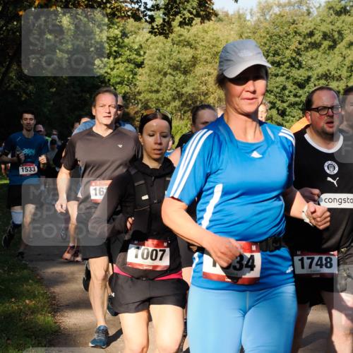 28.09.2025 - 33. Volkslauf durch das schöne Alstertal Fabian Wolf http://msf.ph/oto/8978303 28.09.2025 10:05:36 Laufen 1533, 16, 1007, 34, 1748 meine-sportfotos.de