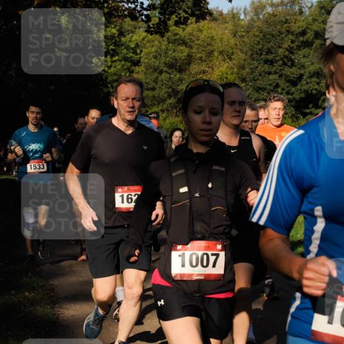 28.09.2025 - 33. Volkslauf durch das schöne Alstertal Fabian Wolf http://msf.ph/oto/8978305 28.09.2025 10:05:36 Laufen 1533, 104, 162, 1007, 1 meine-sportfotos.de