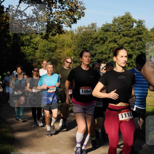 28.09.2025 - 33. Volkslauf durch das schöne Alstertal Fabian Wolf http://msf.ph/oto/8978316 28.09.2025 10:05:45 Laufen 1671, 1035, 105, 843, 30, 1064, 029, 1118 meine-sportfotos.de