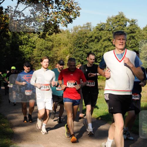28.09.2025 - 33. Volkslauf durch das schöne Alstertal Fabian Wolf http://msf.ph/oto/8978334 28.09.2025 10:05:50 Laufen 171, 1672, 1697, 1671, 160, 1713, 680 meine-sportfotos.de