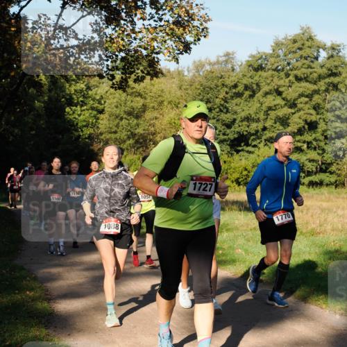 28.09.2025 - 33. Volkslauf durch das schöne Alstertal Fabian Wolf http://msf.ph/oto/8978357 28.09.2025 10:06:00 Laufen 1650, 1100, 1112, 1088, 1051, 1727, 1770 meine-sportfotos.de