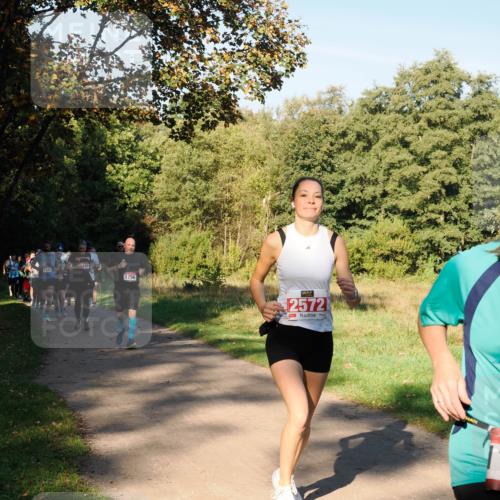 28.09.2025 - 33. Volkslauf durch das schöne Alstertal Fabian Wolf http://msf.ph/oto/8978390 28.09.2025 10:06:16 Laufen 1745, 1756, 2572 meine-sportfotos.de