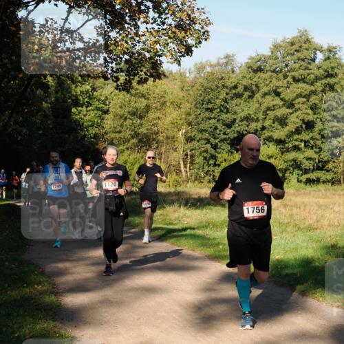 28.09.2025 - 33. Volkslauf durch das schöne Alstertal Fabian Wolf http://msf.ph/oto/8978393 28.09.2025 10:06:21 Laufen 1745, 1096, 1120, 1698, 1756 meine-sportfotos.de