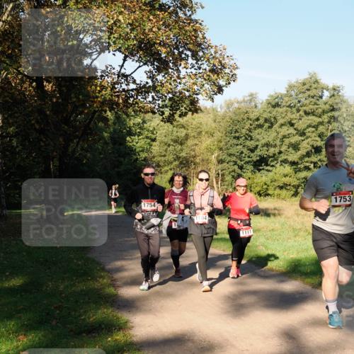 28.09.2025 - 33. Volkslauf durch das schöne Alstertal Fabian Wolf http://msf.ph/oto/8978463 28.09.2025 10:06:59 Laufen 1754, 1104, 1111, 1753 meine-sportfotos.de