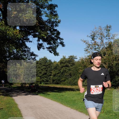 28.09.2025 - 33. Volkslauf durch das schöne Alstertal Fabian Wolf http://msf.ph/oto/8978488 28.09.2025 10:23:20 Laufen 2626 meine-sportfotos.de