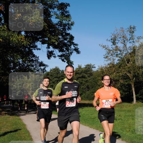 28.09.2025 - 33. Volkslauf durch das schöne Alstertal Fabian Wolf http://msf.ph/oto/8978607 28.09.2025 10:24:10 Laufen 2385, 2308, 240 meine-sportfotos.de