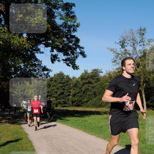 28.09.2025 - 33. Volkslauf durch das schöne Alstertal Fabian Wolf http://msf.ph/oto/8978617 28.09.2025 10:24:12 Laufen 2500, 226 meine-sportfotos.de