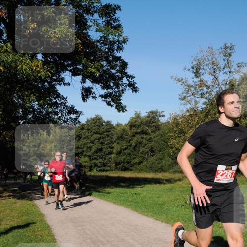 28.09.2025 - 33. Volkslauf durch das schöne Alstertal Fabian Wolf http://msf.ph/oto/8978618 28.09.2025 10:24:12 Laufen 2500, 2267 meine-sportfotos.de