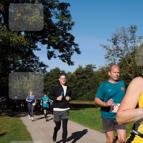 28.09.2025 - 33. Volkslauf durch das schöne Alstertal Fabian Wolf http://msf.ph/oto/8979036 28.09.2025 10:25:36 Laufen 185, 40 meine-sportfotos.de