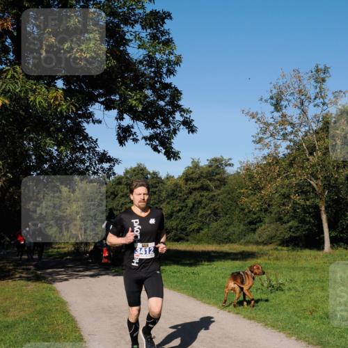 28.09.2025 - 33. Volkslauf durch das schöne Alstertal Fabian Wolf http://msf.ph/oto/8979647 28.09.2025 10:33:25 Laufen 3412 meine-sportfotos.de