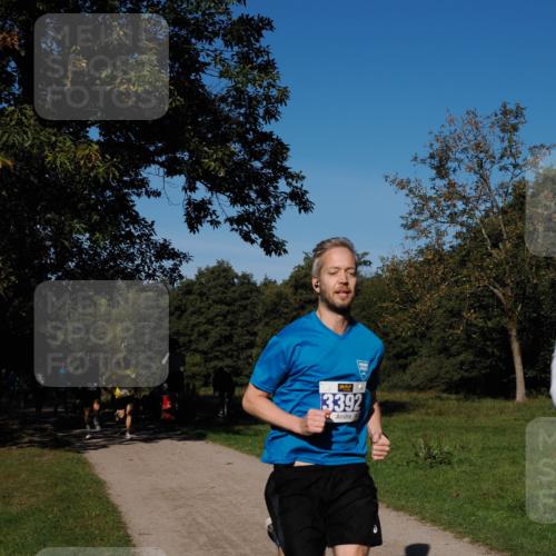 28.09.2025 - 33. Volkslauf durch das schöne Alstertal Fabian Wolf http://msf.ph/oto/8979673 28.09.2025 10:33:33 Laufen 3392 meine-sportfotos.de