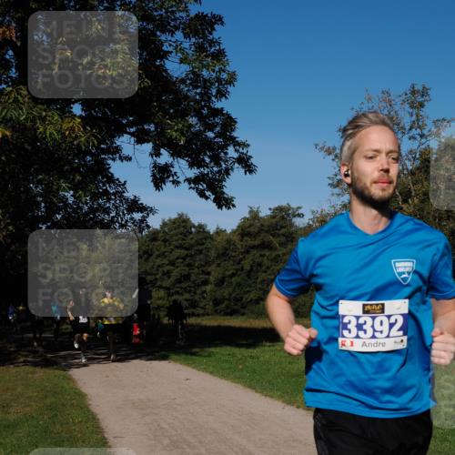 28.09.2025 - 33. Volkslauf durch das schöne Alstertal Fabian Wolf http://msf.ph/oto/8979676 28.09.2025 10:33:33 Laufen 3392 meine-sportfotos.de