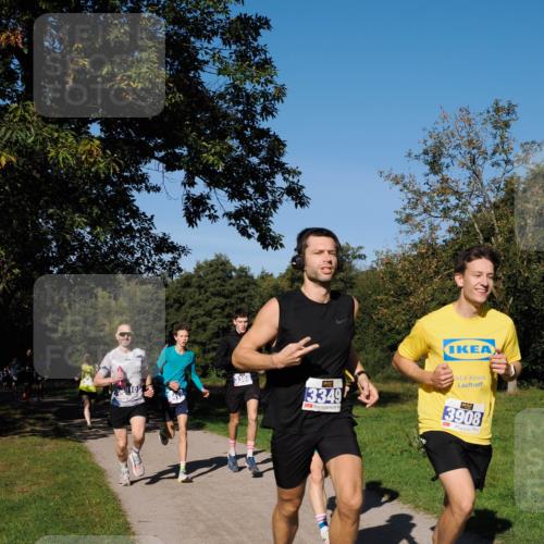 28.09.2025 - 33. Volkslauf durch das schöne Alstertal Fabian Wolf http://msf.ph/oto/8979691 28.09.2025 10:33:37 Laufen 3368, 3349, 3908 meine-sportfotos.de