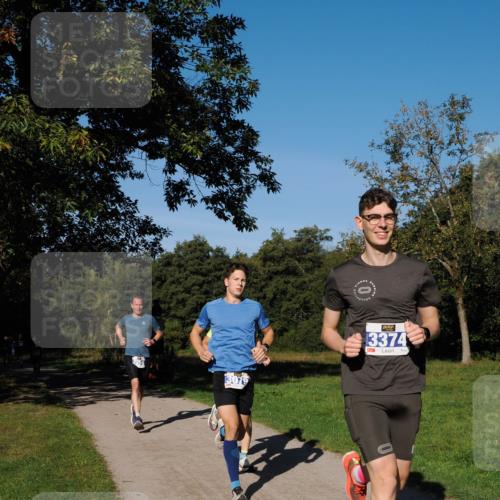 28.09.2025 - 33. Volkslauf durch das schöne Alstertal Fabian Wolf http://msf.ph/oto/8979708 28.09.2025 10:33:44 Laufen 3079, 3374, 1 meine-sportfotos.de