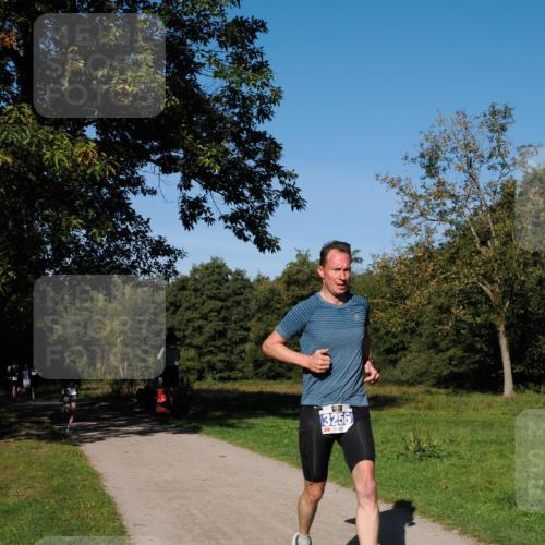 28.09.2025 - 33. Volkslauf durch das schöne Alstertal Fabian Wolf http://msf.ph/oto/8979716 28.09.2025 10:33:46 Laufen 3256 meine-sportfotos.de