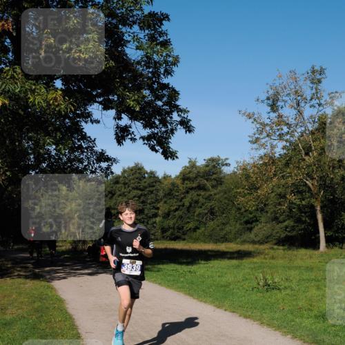 28.09.2025 - 33. Volkslauf durch das schöne Alstertal Fabian Wolf http://msf.ph/oto/8979722 28.09.2025 10:33:49 Laufen 3939 meine-sportfotos.de